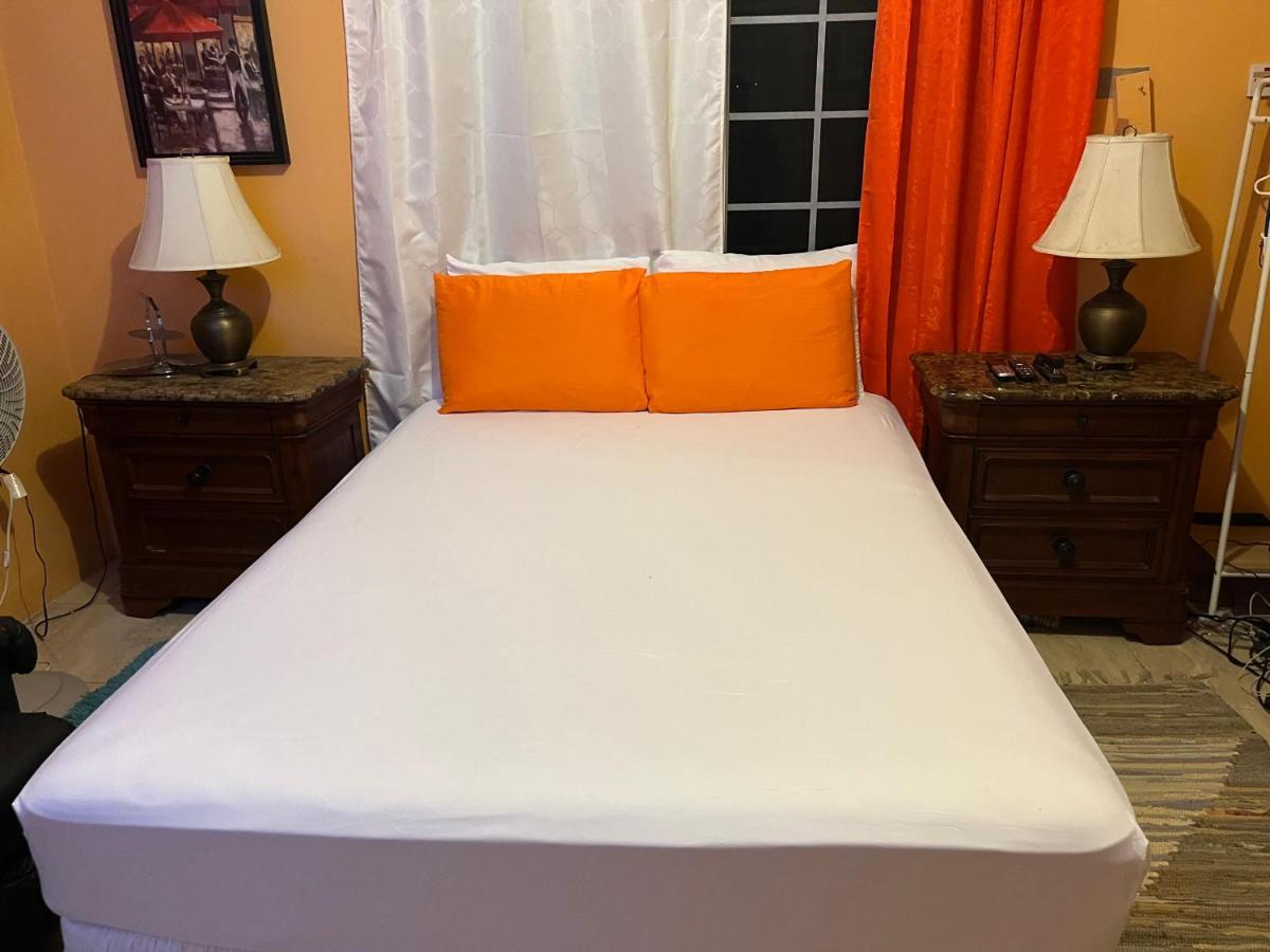 Cool Breeze Mobay Apartamento Montego Bay Exterior foto