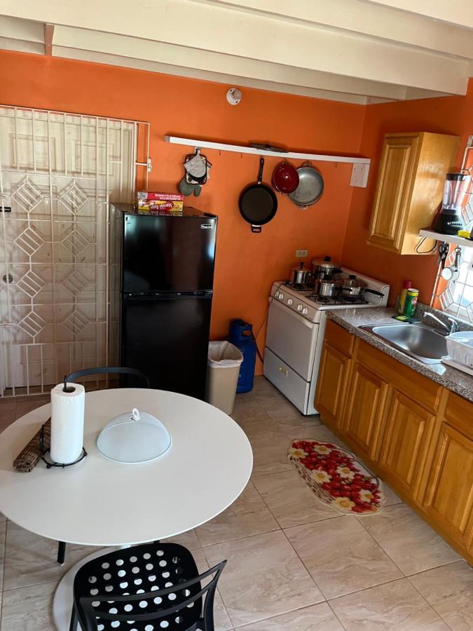 Cool Breeze Mobay Apartamento Montego Bay Exterior foto