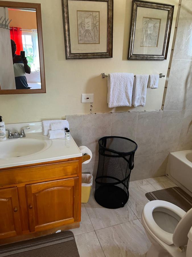 Cool Breeze Mobay Apartamento Montego Bay Exterior foto